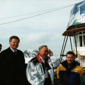 В. Храпунов, Н. Назарбаев, Л. Лещенко, В. Винокур 2003